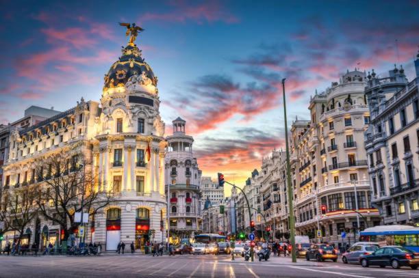 Piso Madrid Centro 5 Min Andando Gran Via Apartment Bagian luar foto